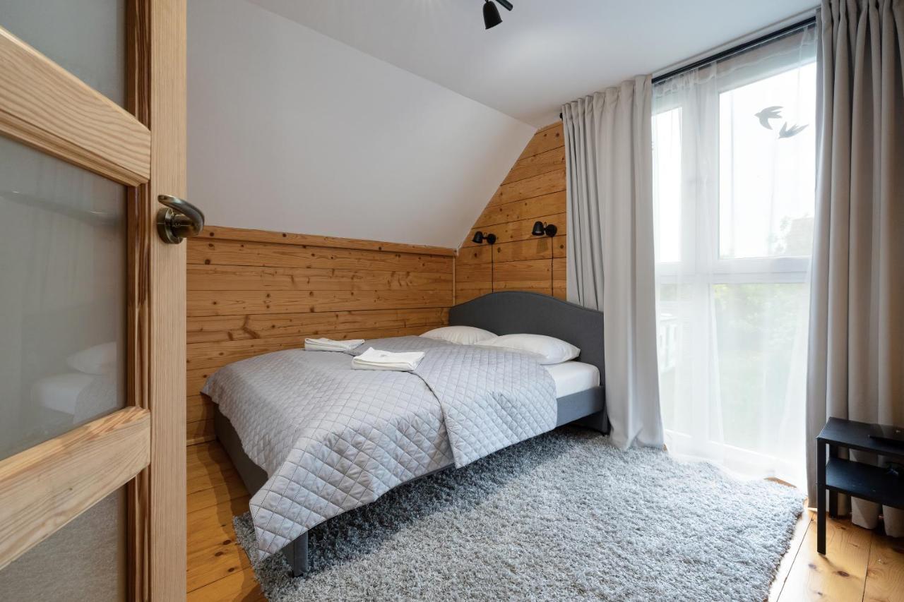 Family Vacation House With Garden & Parking By Noclegi Renters Zastan Extérieur photo